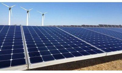 Photo Solar panels and wind generators: what is more efficient?