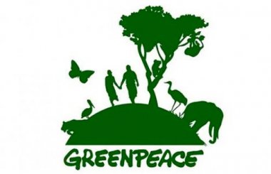 Photo What does Greenpeace do?