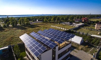 Фотографія Дахові сонячні електростанції для приватного використання